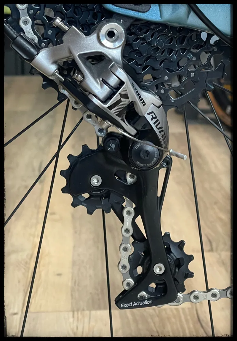 Giant Revolt X 1 Medium Cold Night 2023-8